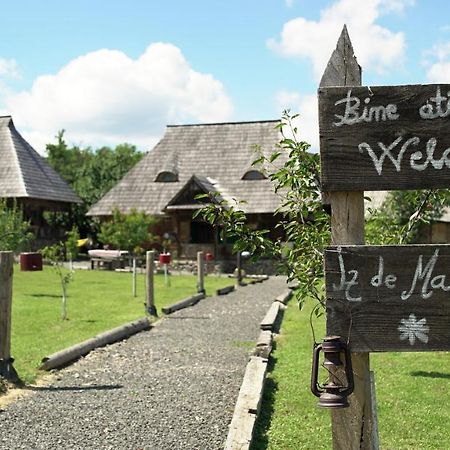 Iz De Maramures Rural Hotel (Adults Only) Dióshalom Kültér fotó
