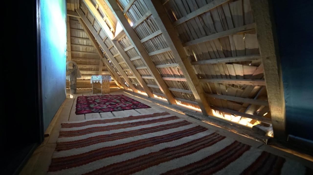 Iz De Maramures Rural Hotel (Adults Only) Dióshalom Kültér fotó