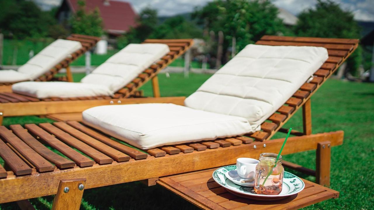 Iz De Maramures Rural Hotel (Adults Only) Dióshalom Kültér fotó