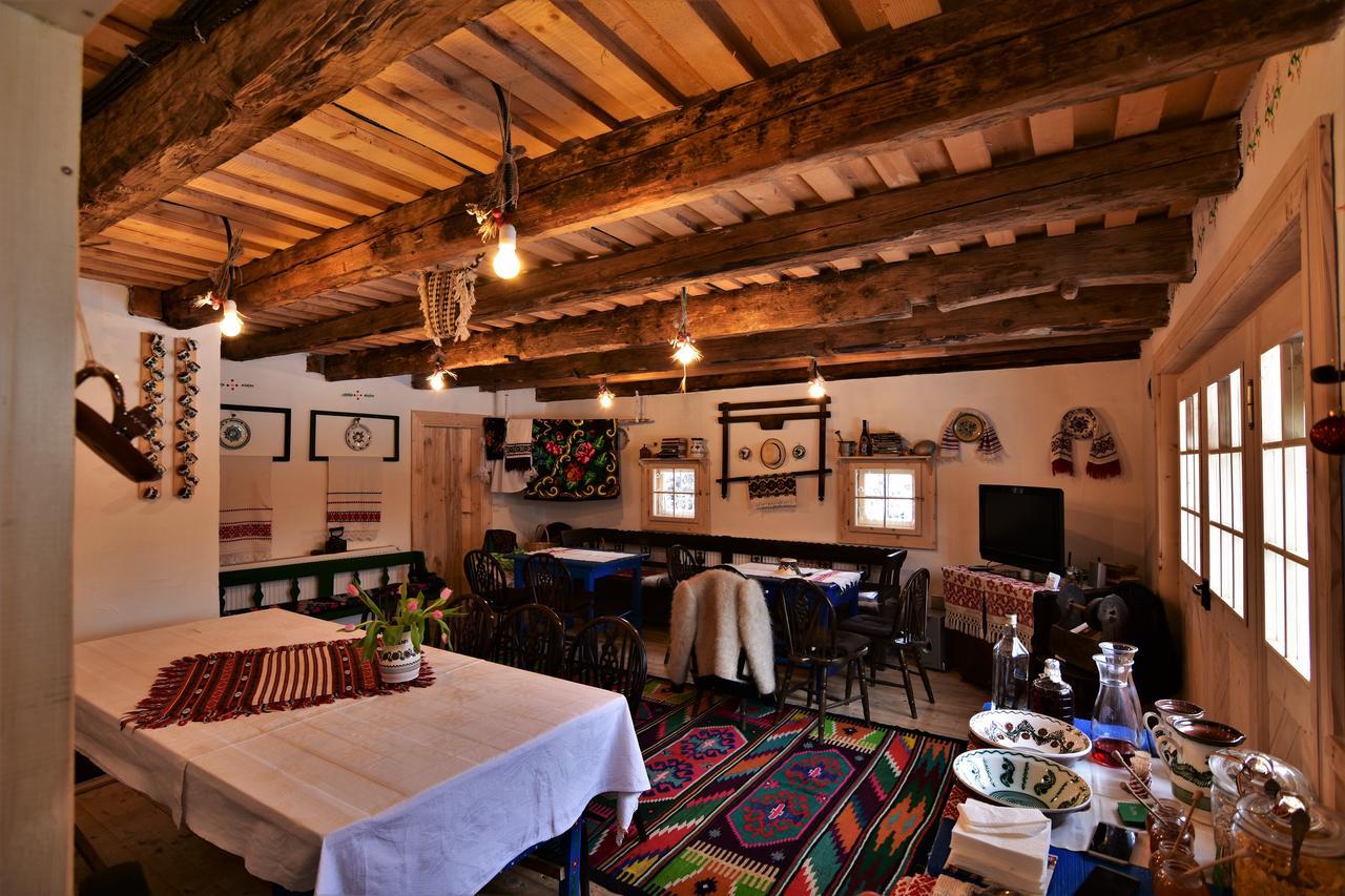 Iz De Maramures Rural Hotel (Adults Only) Dióshalom Kültér fotó