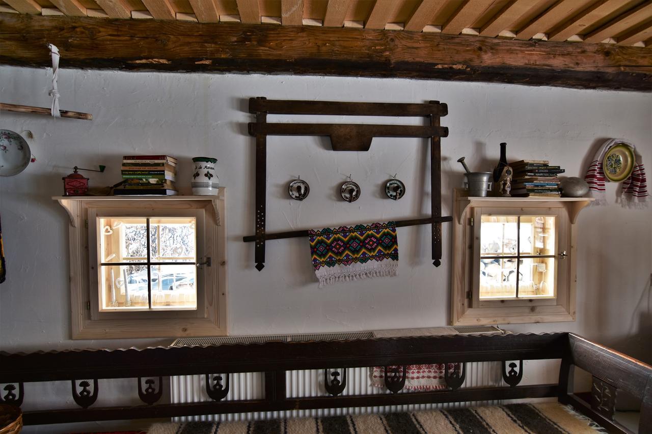 Iz De Maramures Rural Hotel (Adults Only) Dióshalom Kültér fotó